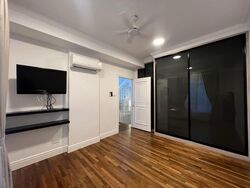 Kew Crescent (D16), Terrace #588303601
